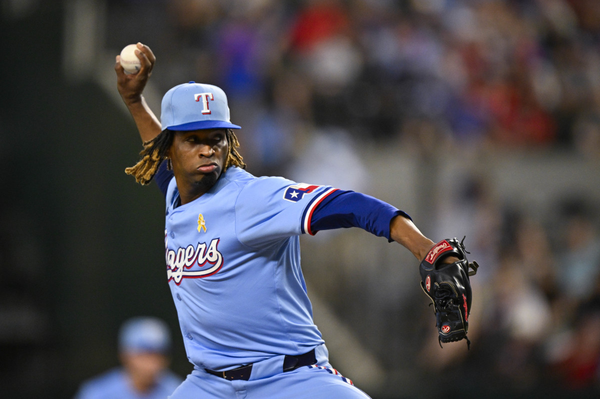 Blue Jays Sign Former 14-Game Winner After Friday's Victory - Athlon Sports