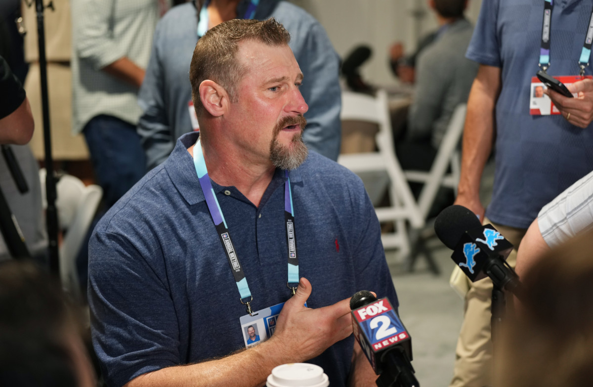 Dan Campbell of the Lions.