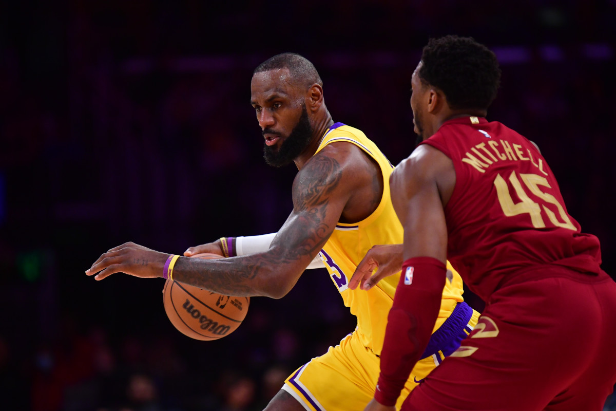 Donovan Mitchell Sends Clear Message to LeBron James About His Cavs Legacy - Athlon Sports