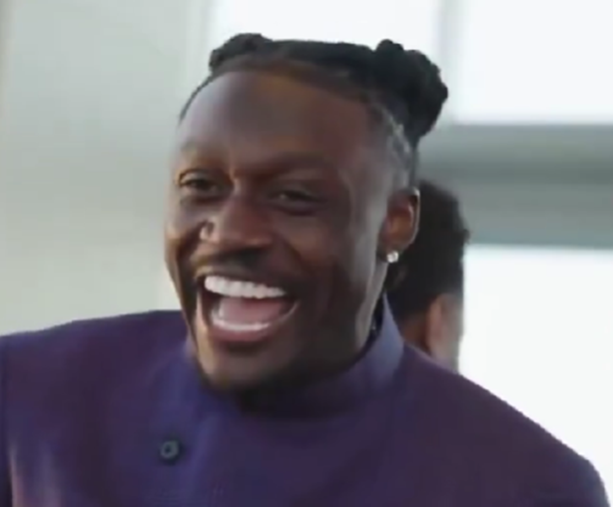 Eagles' AJ Brown Announces Major Personal News - Athlon Sports