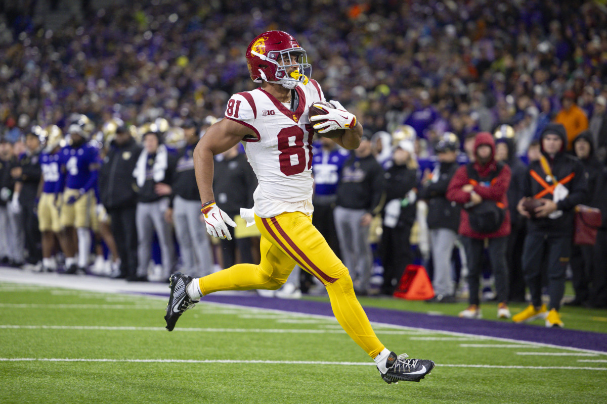 Raiders Taking Closer Look at Former USC WR - Athlon Sports