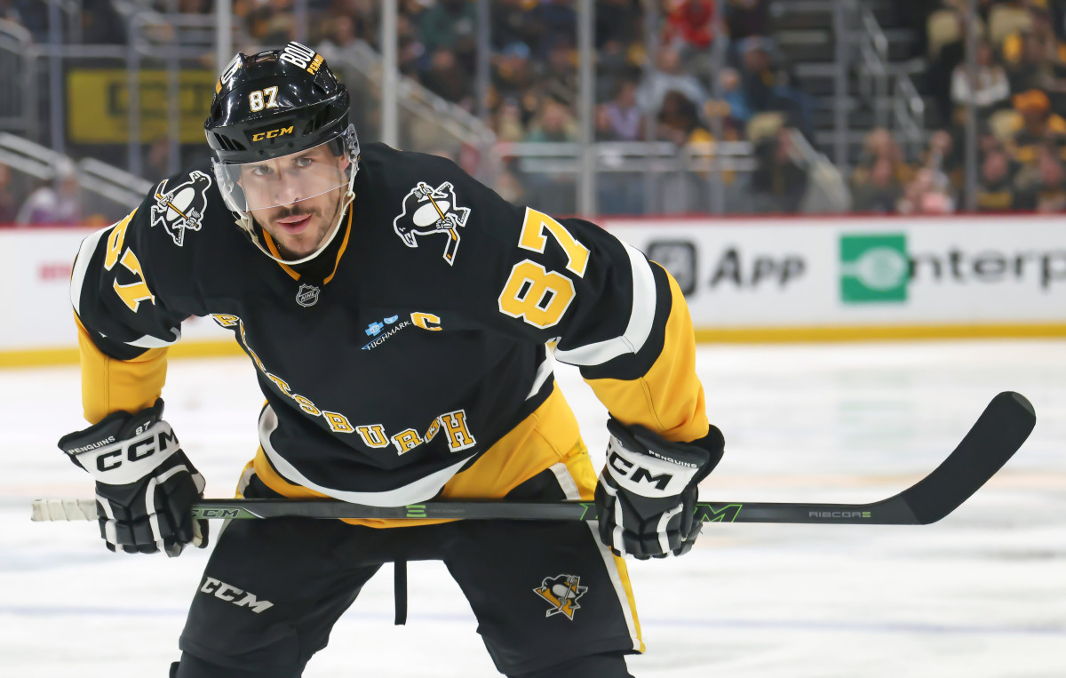 Pittsburgh Penguins center Sidney Crosby (87) prepares to take a face-off against the Chicago Blackhawks during the third period at PPG Paints Arena.