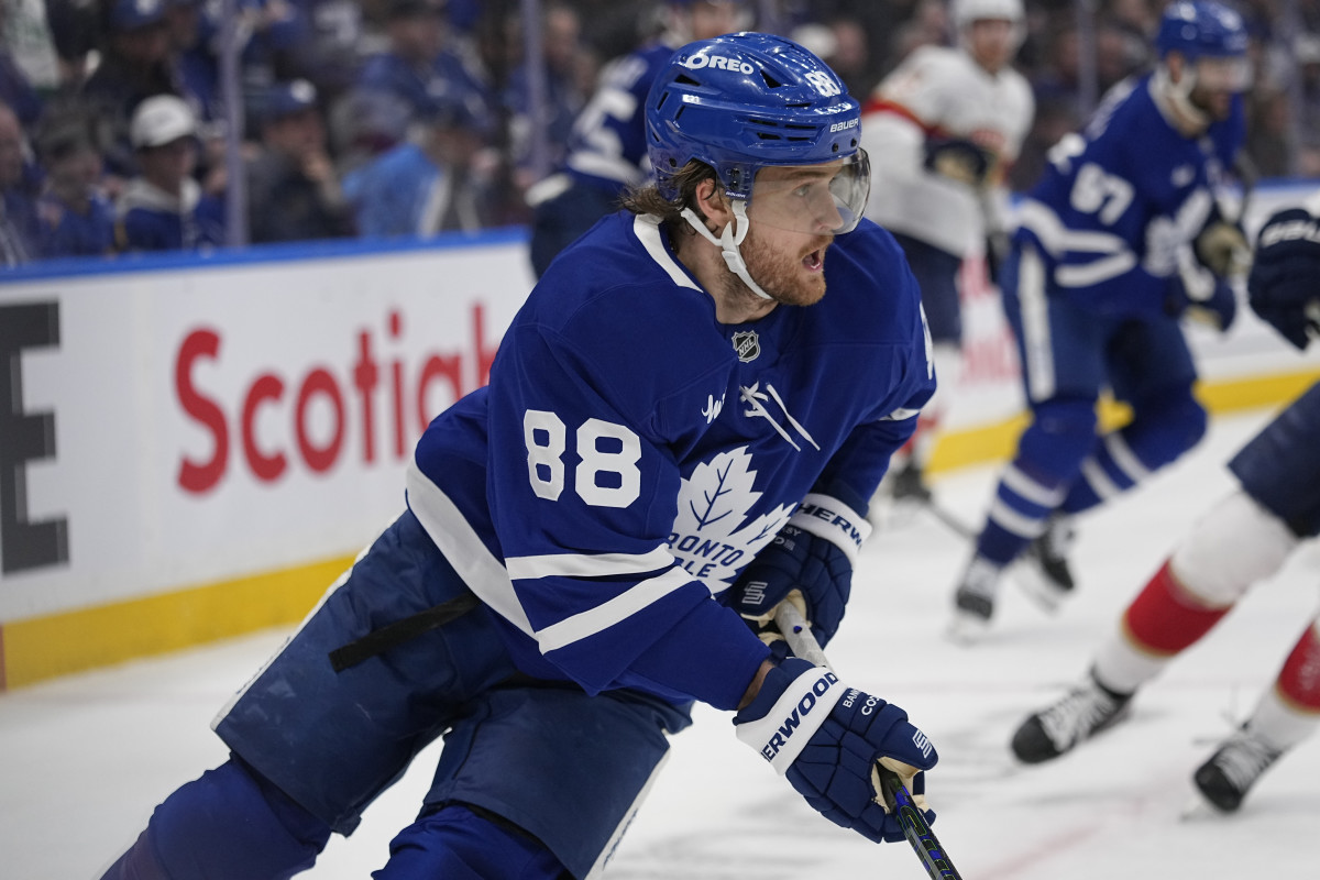 Toronto Maple Leafs forward William Nylander (88) carries the puck against the Florida Panthers at Scotiabank Arena.