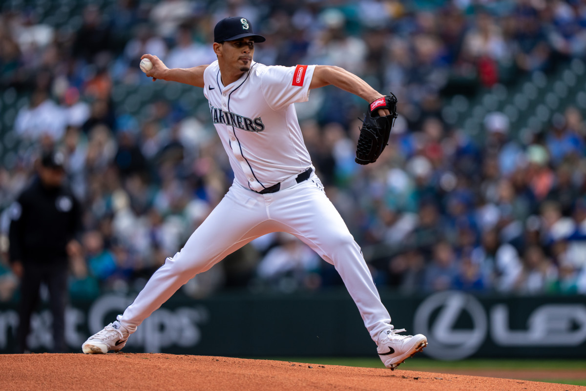 Baltimore Orioles reinforce bullpen with trade for Mariners reliever - Athlon Sports