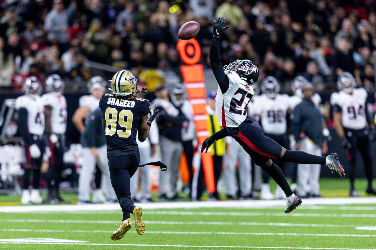 Dec 18, 2022; New Orleans Saints wide receiver Rashid Shaheed (89) catches a long pass against the Atlanta Falcons. Mandatory Credit: Stephen Lew-Imagn Images