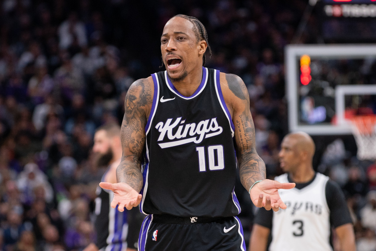 Mock Trade Sends DeMar DeRozan to Wizards, Kings Land Former DPOY - Athlon Sports