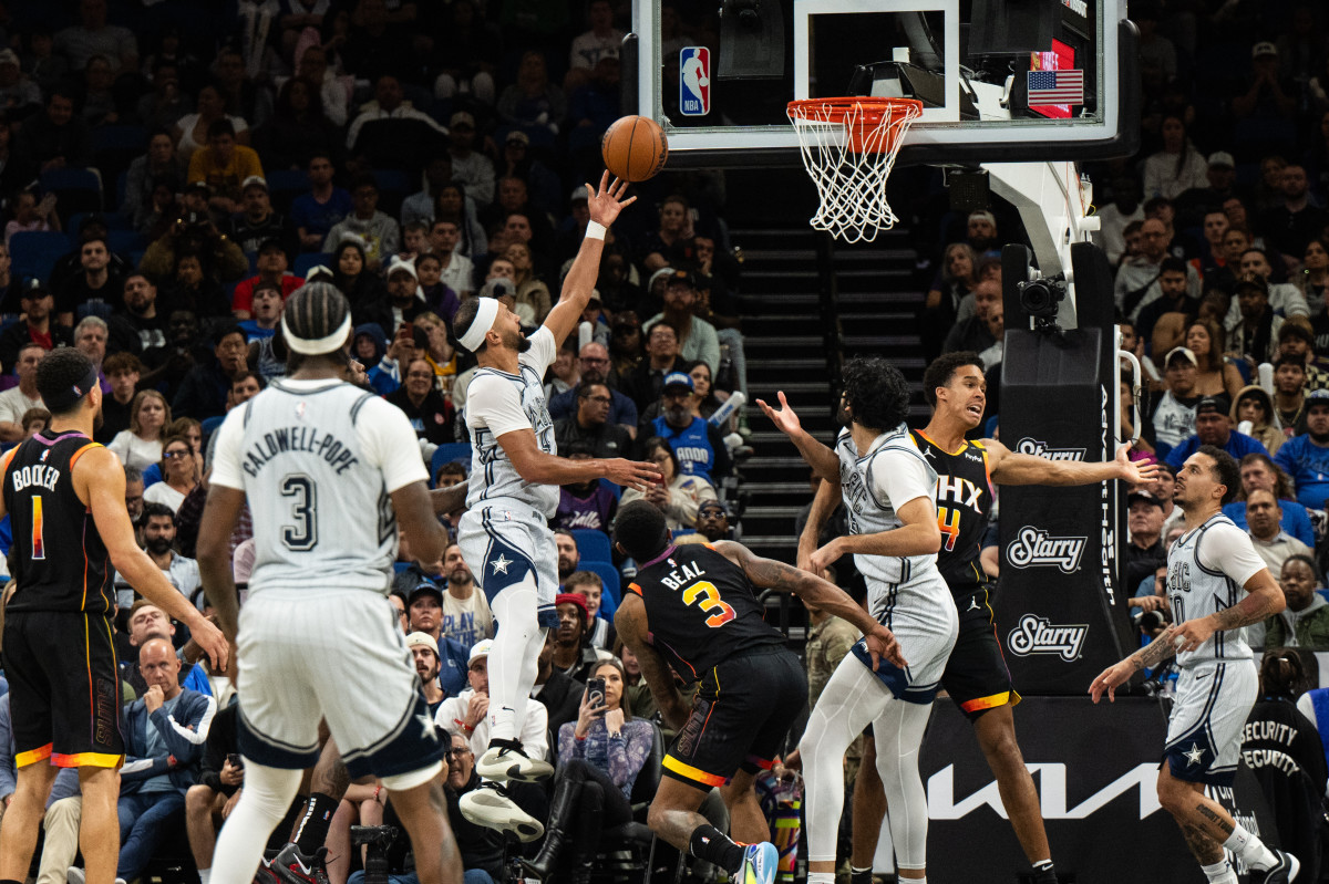 Suns Star Linked to the Magic as a Trade Piece - Athlon Sports