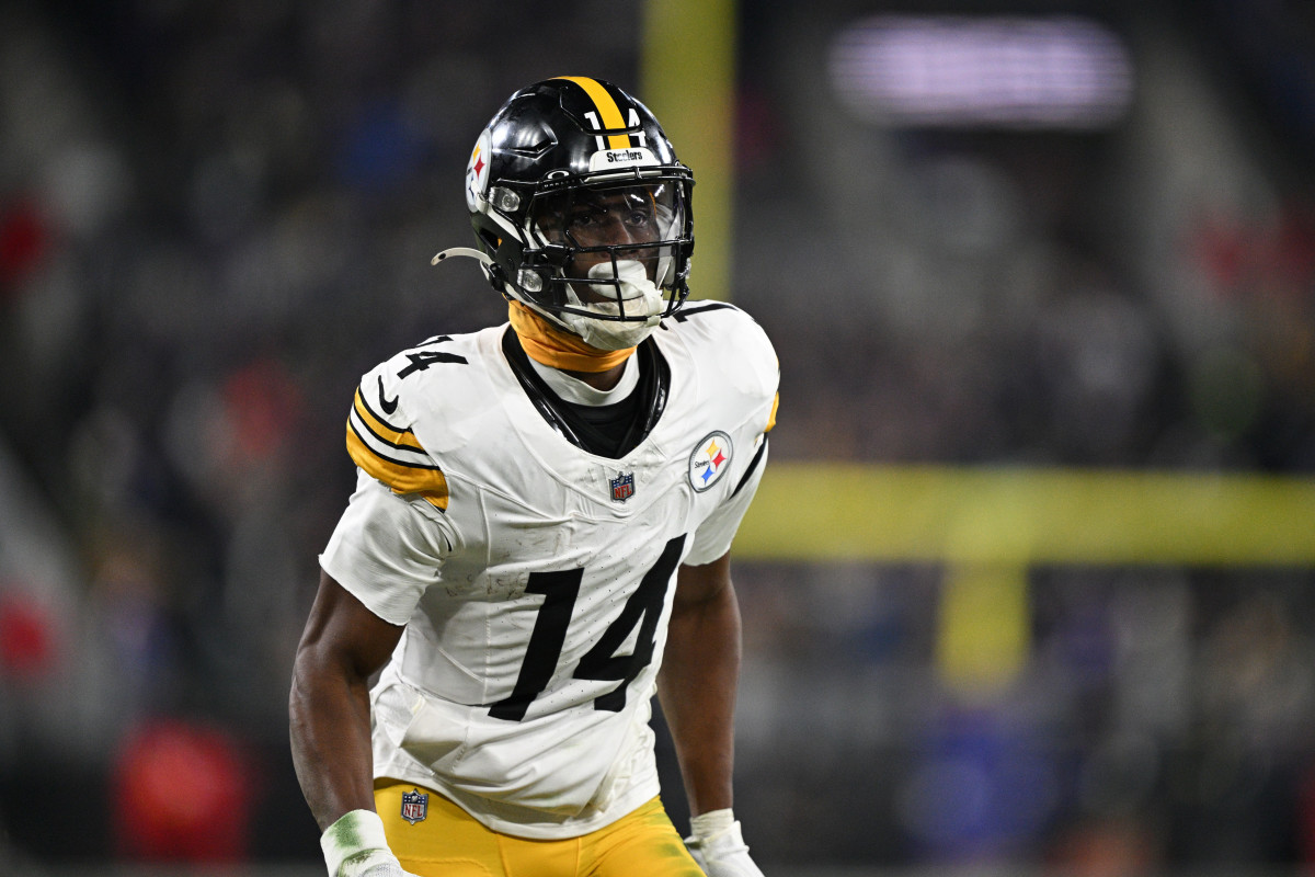 Steelers wide receiver George Pickens (14) looks on in the third quarter against the Ravens.