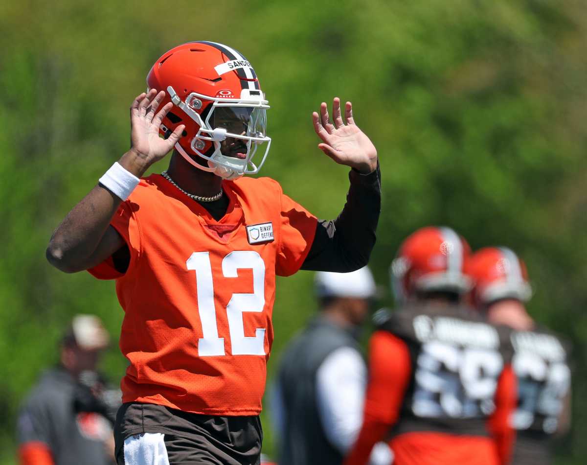 Reporter Faces Backlash Over Shedeur Sanders Question at Browns Minicamp - Athlon Sports