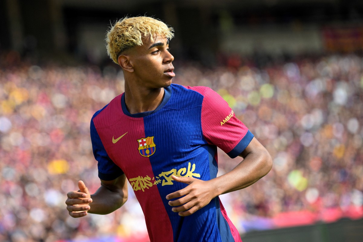 Manchester United Forward Names Lamine Yamal as Potential Teammate
