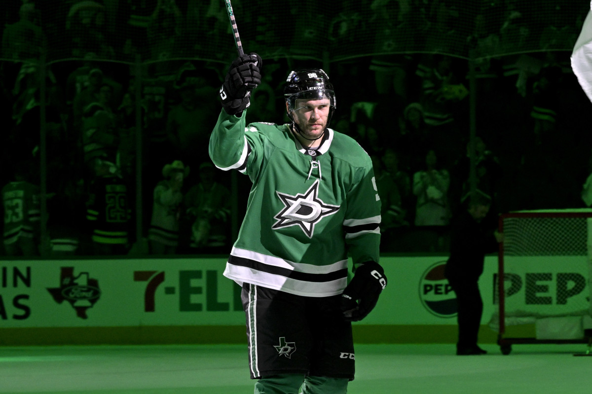 Stars Respond After Nazem Kadri Roasts Avs for Trading Mikko Rantanen - Athlon Sports