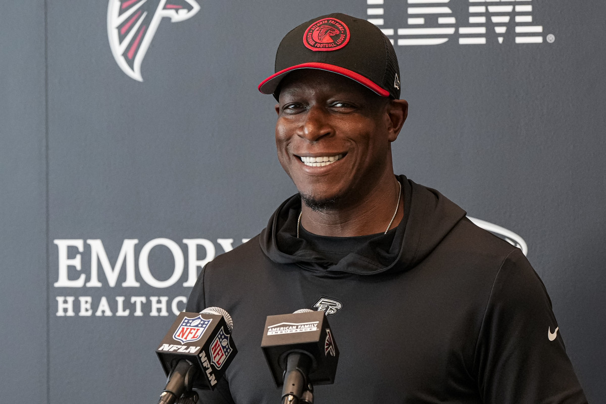 Atlanta Falcons Looking To Attack In 2025 Instead Of A Prevent Style Of Play - Athlon Sports