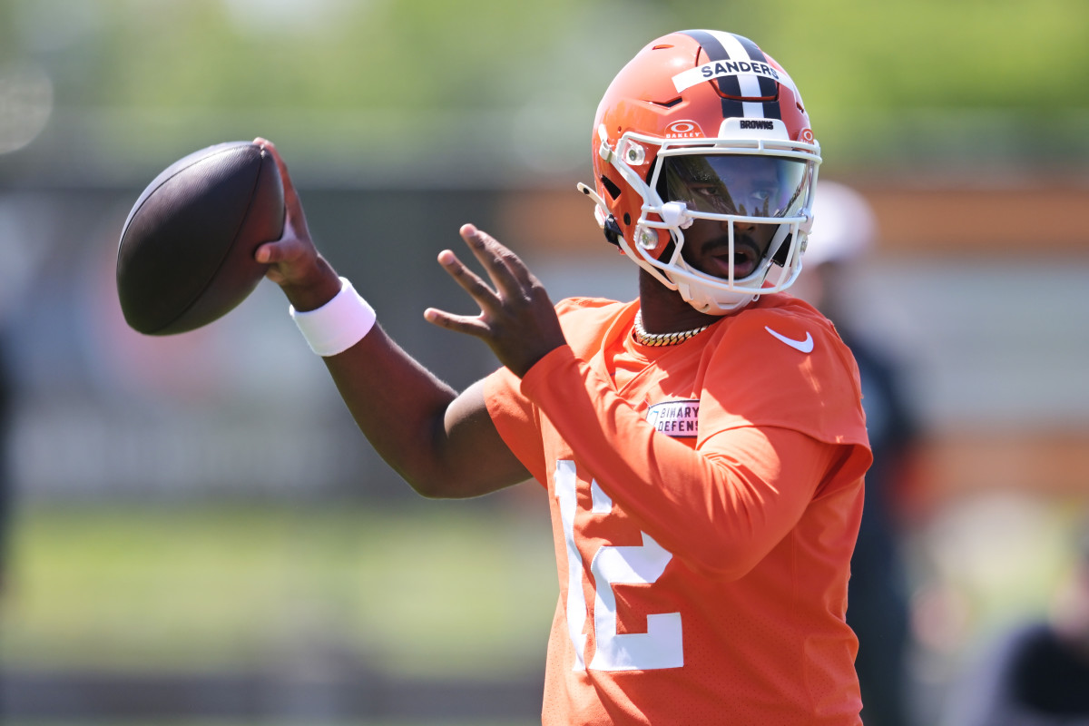 Former Pro Bowler Makes Head-Turning Prediction About When Shedeur Sanders Will Start - Athlon Sports