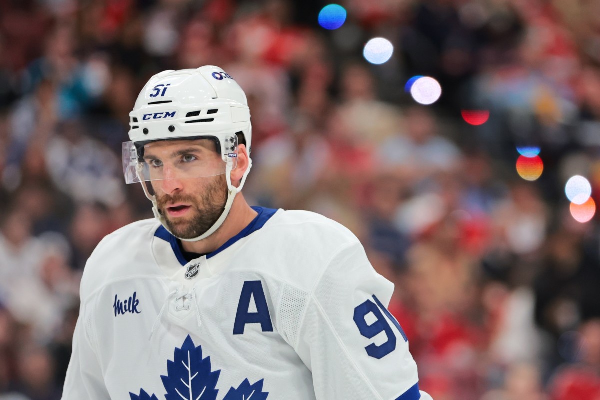 Maple Leafs' John Tavares Predicted to Sign With East Rival - Athlon Sports