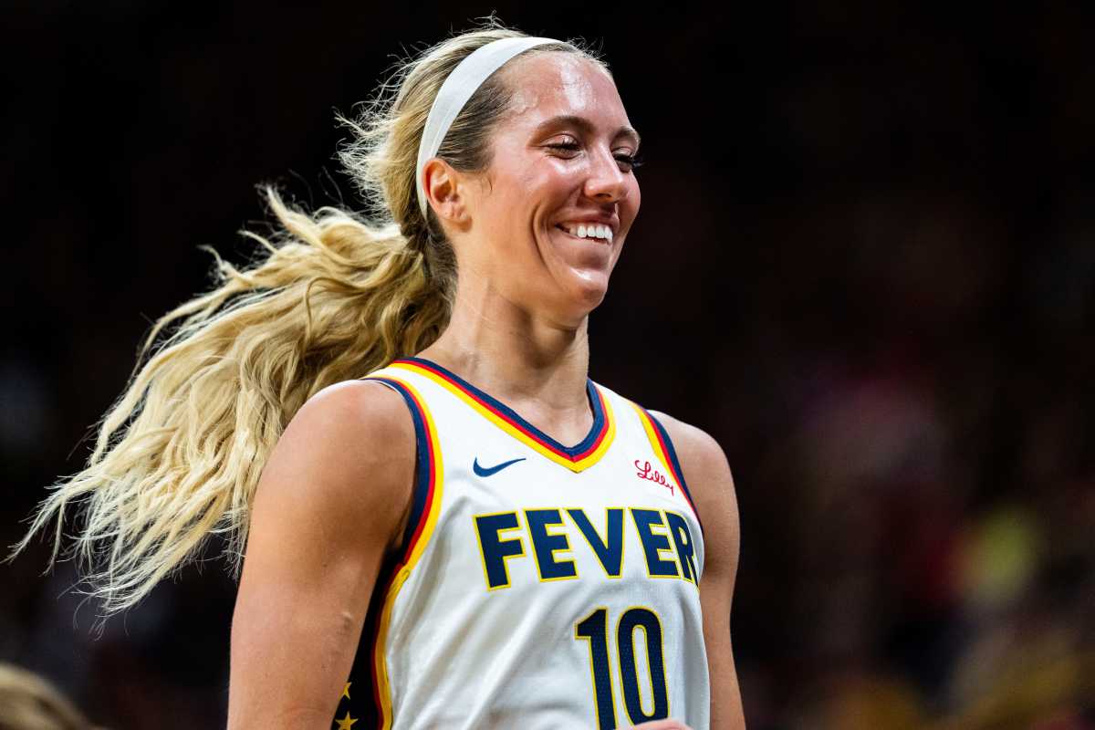 Lexie Hull's Mom Makes Strong Statement Before Chicago Sky Game - Athlon Sports