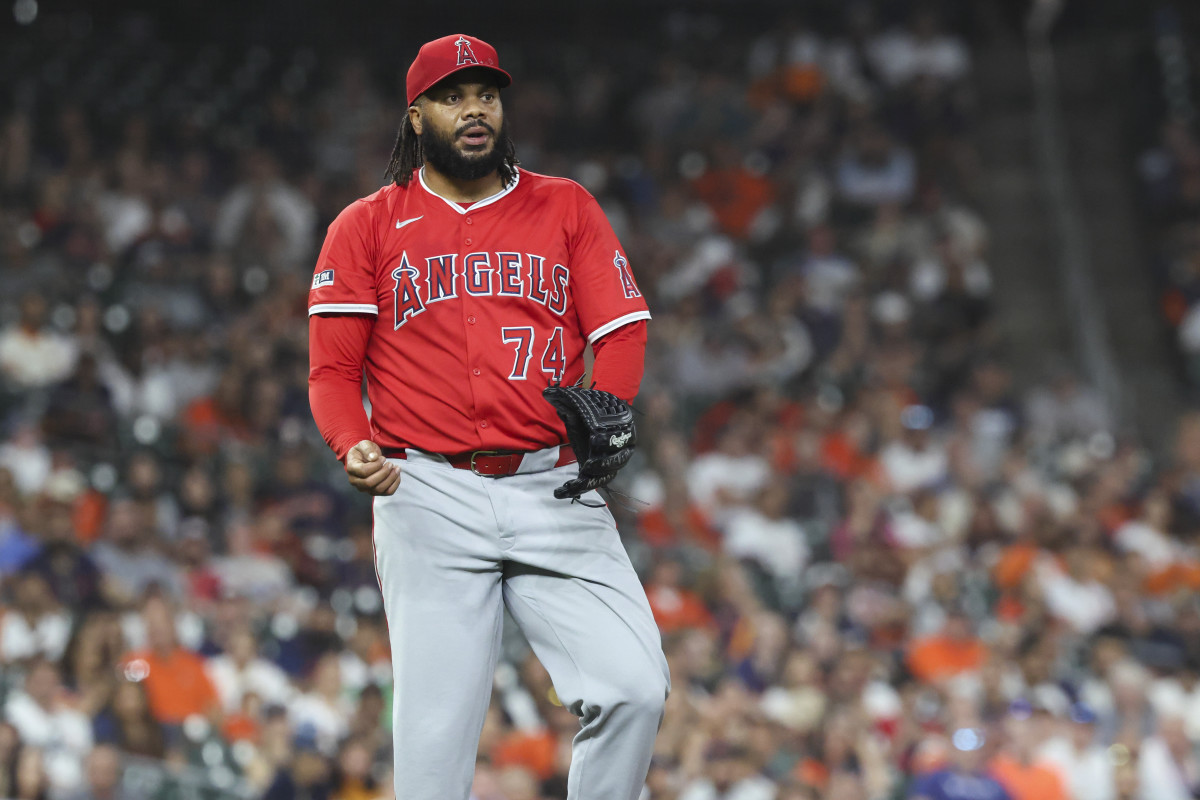 The Sports Report: Nl West Shocker! Dodgers' Lead Almost Vanishes After Angels Upset - 42munwk
