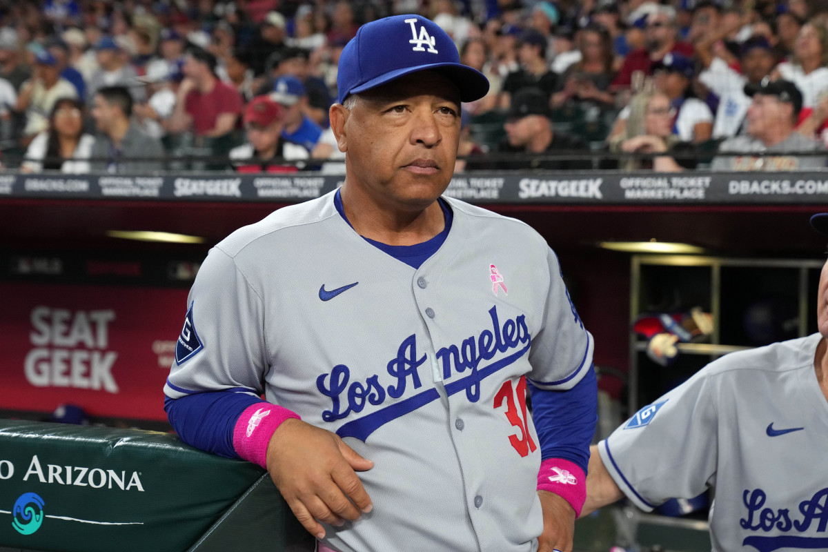 Dave Roberts hace su admisión después de la reciente decisión de los Dodgers - Athlon Sports