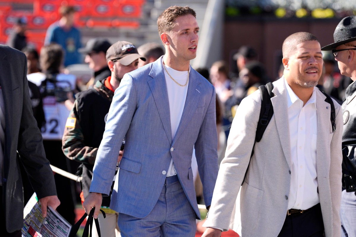 Joel Klatt Sends Blunt Message - Miami Quarterback Carson Beck 