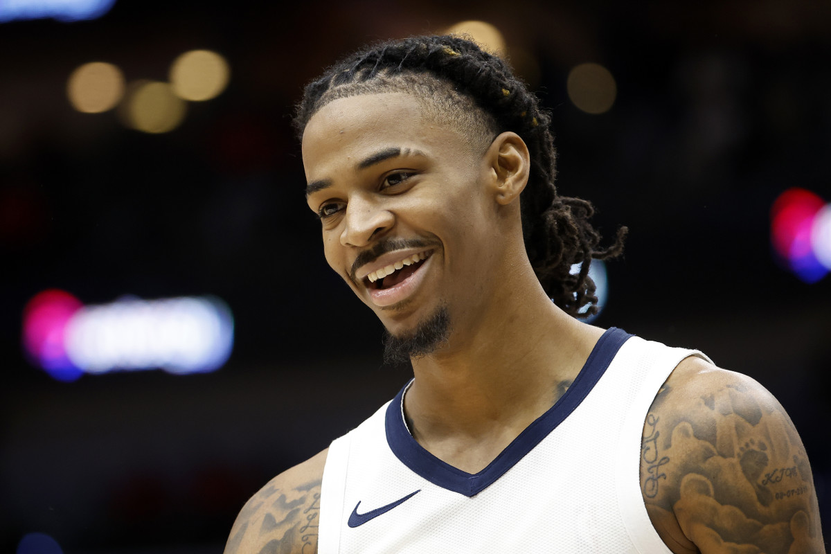 One Blockbuster Trade the Hornets Could Pull Off for $195 million All-Star - Athlon Sports