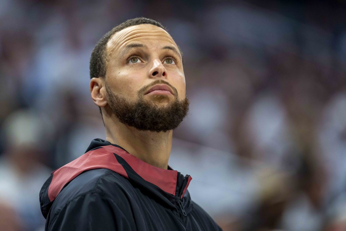 Steph Curry's Frustrated Interaction From Game 5 Loss Turns Heads - Athlon Sports