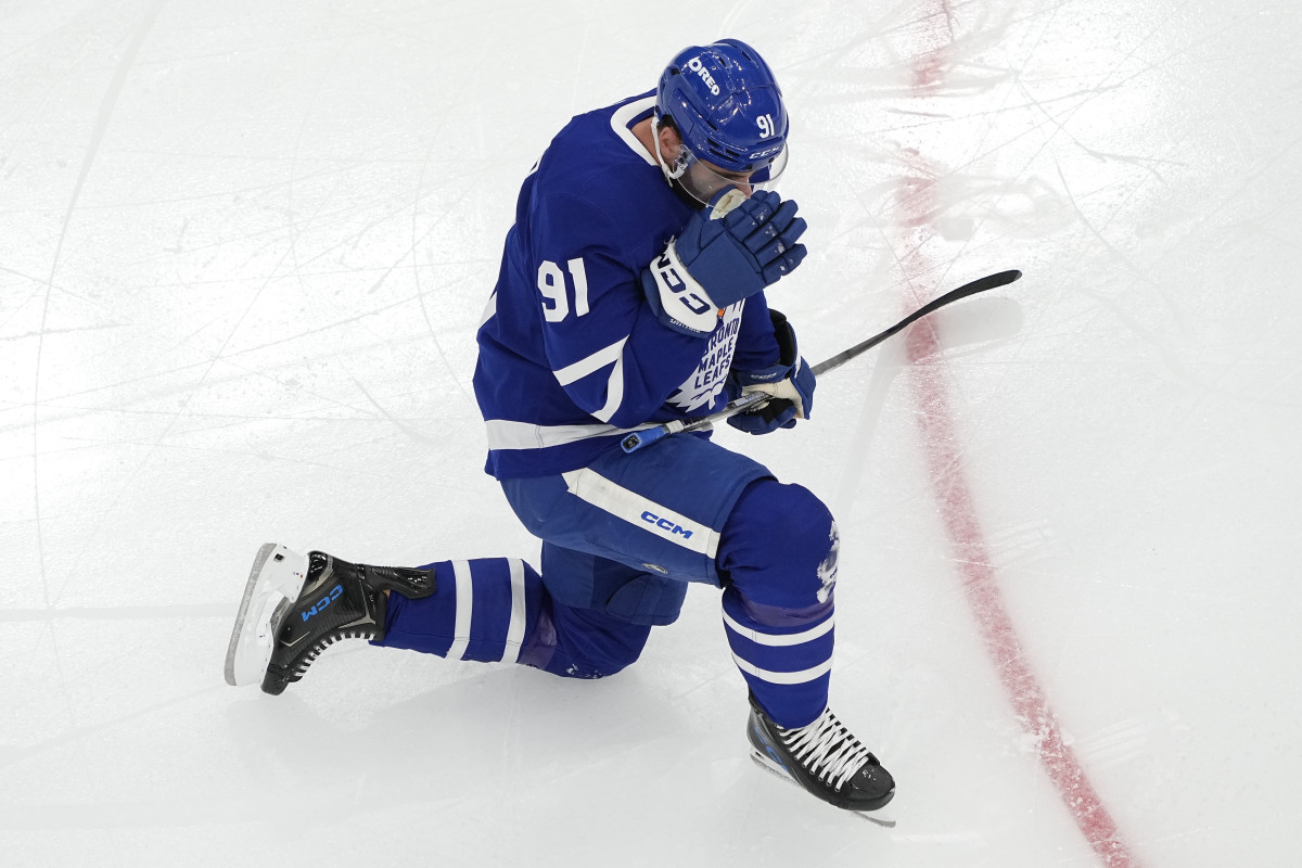John Tavares Doesn’t Hesitate When Asked About Maple Leafs Future - Athlon Sports