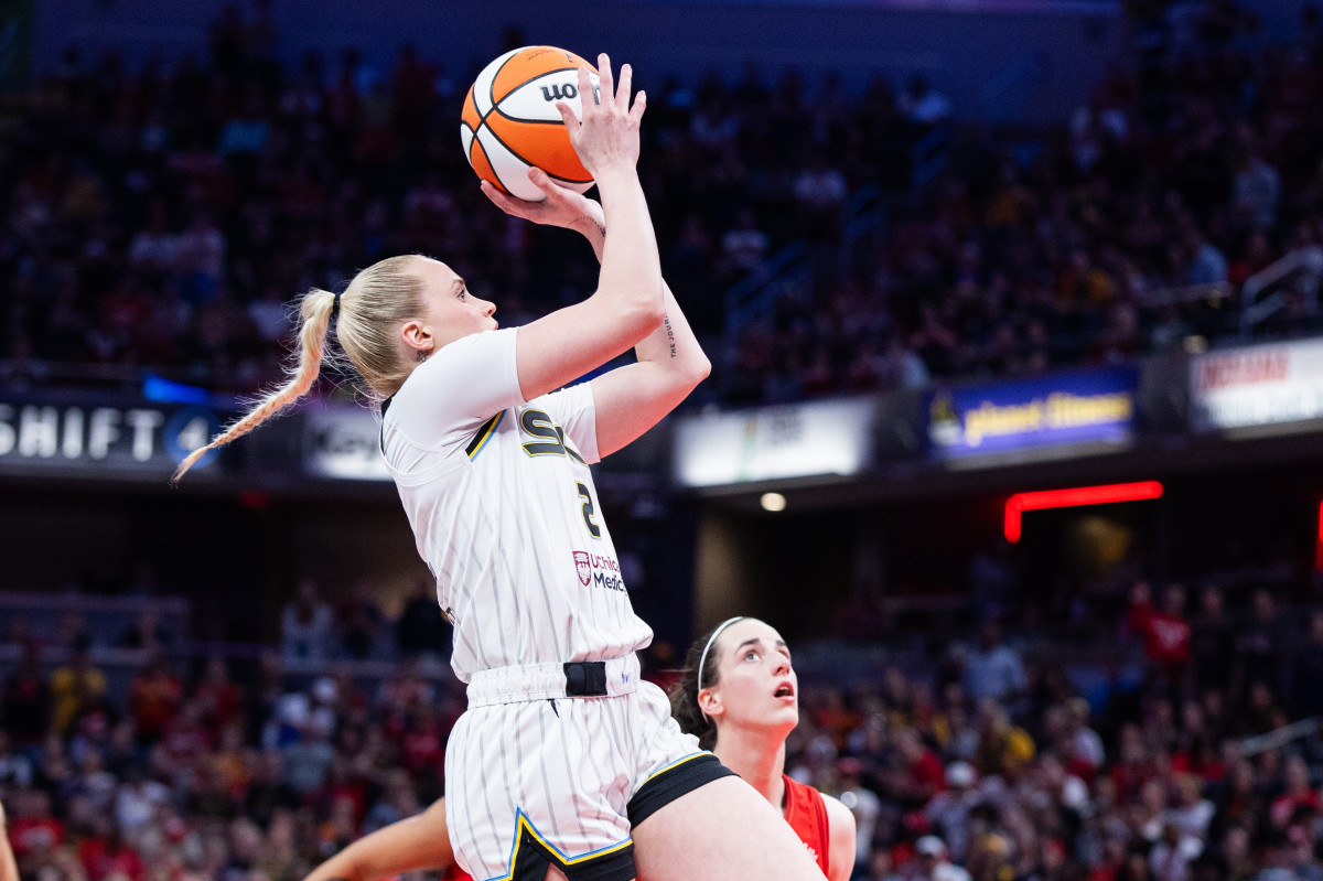 Chicago Sky guard Hailey Van Lith (2).