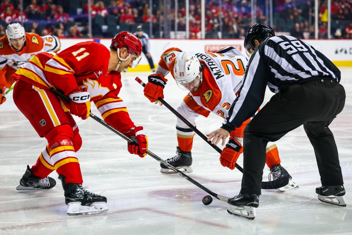 Canucks Could Land Star From Division Rival in Free Agency - Athlon Sports