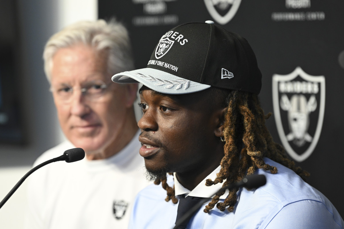 Raiders Reportedly Using Ashton Jeanty in Unique Role at OTAs  - Athlon Sports