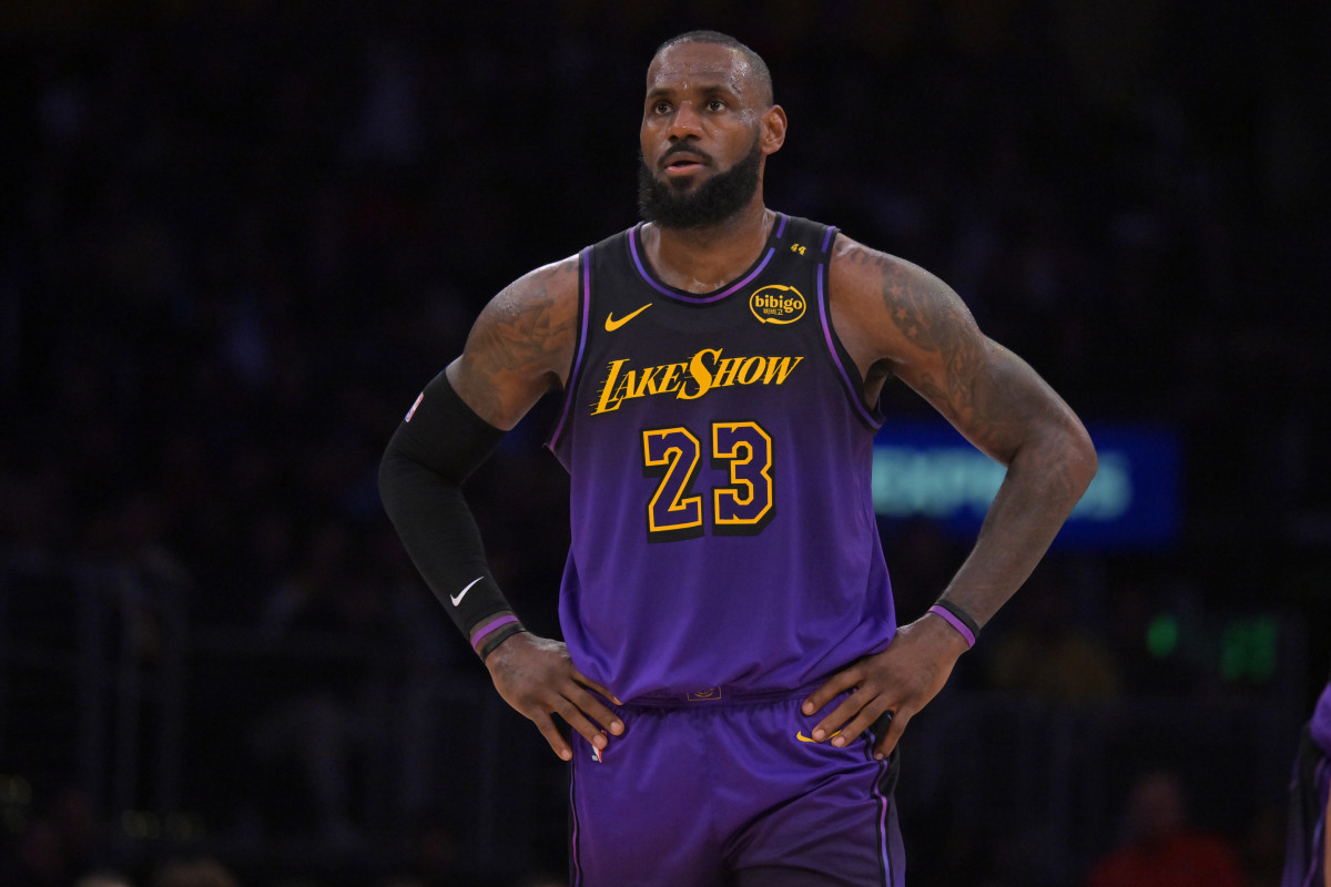 LeBron James Sends Strong Message After Announcement on Friday - Athlon  Sports