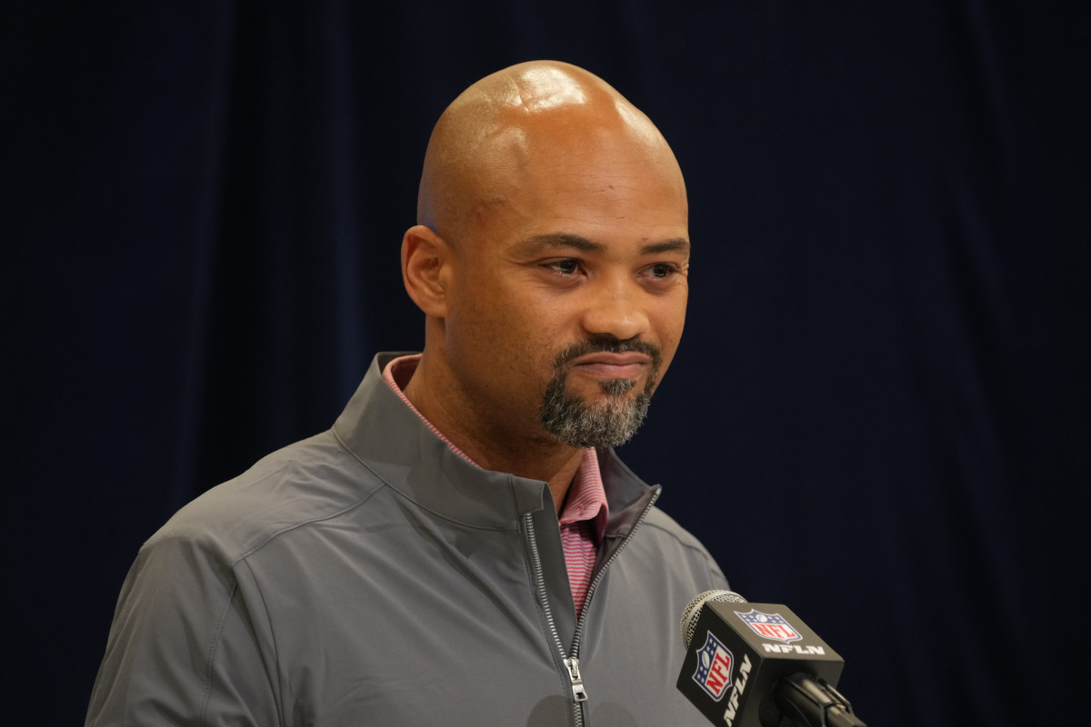 Falcons owner Terry Fontenot speaks to the media during the 2025 NFL Scouting Combine. Kirby Lee-Imagn Images