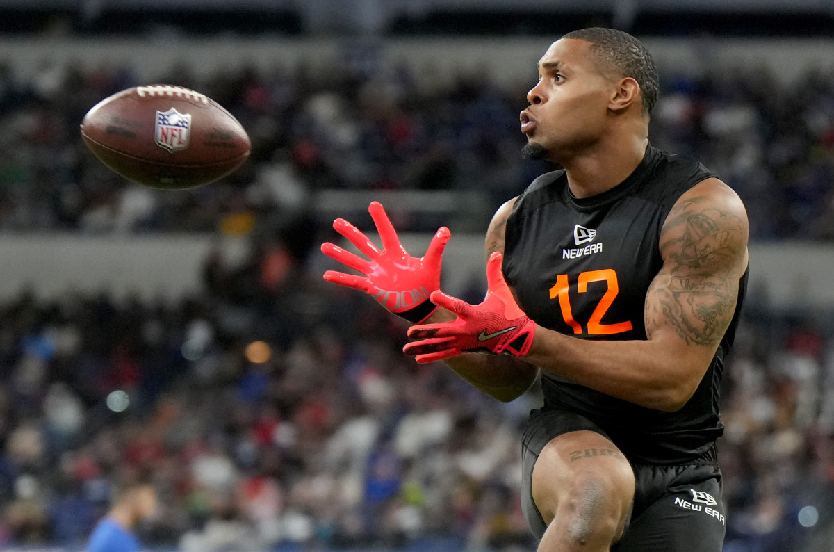 Jarquez Hunter catches a pass at the 2025 combine.