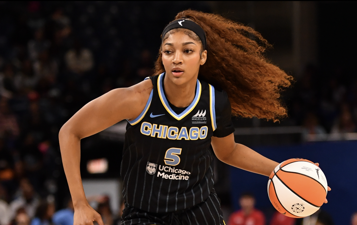 Angel Reese Grabs Attention for Her Outfit Before Chicago Sky Game - Athlon  Sports
