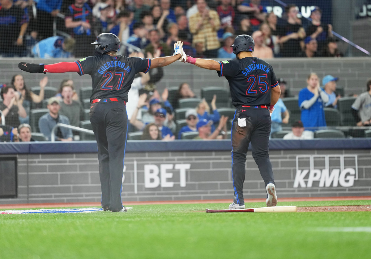 Blue Jays Announce Bad News After Historic Win Over Athletics - Athlon Sports