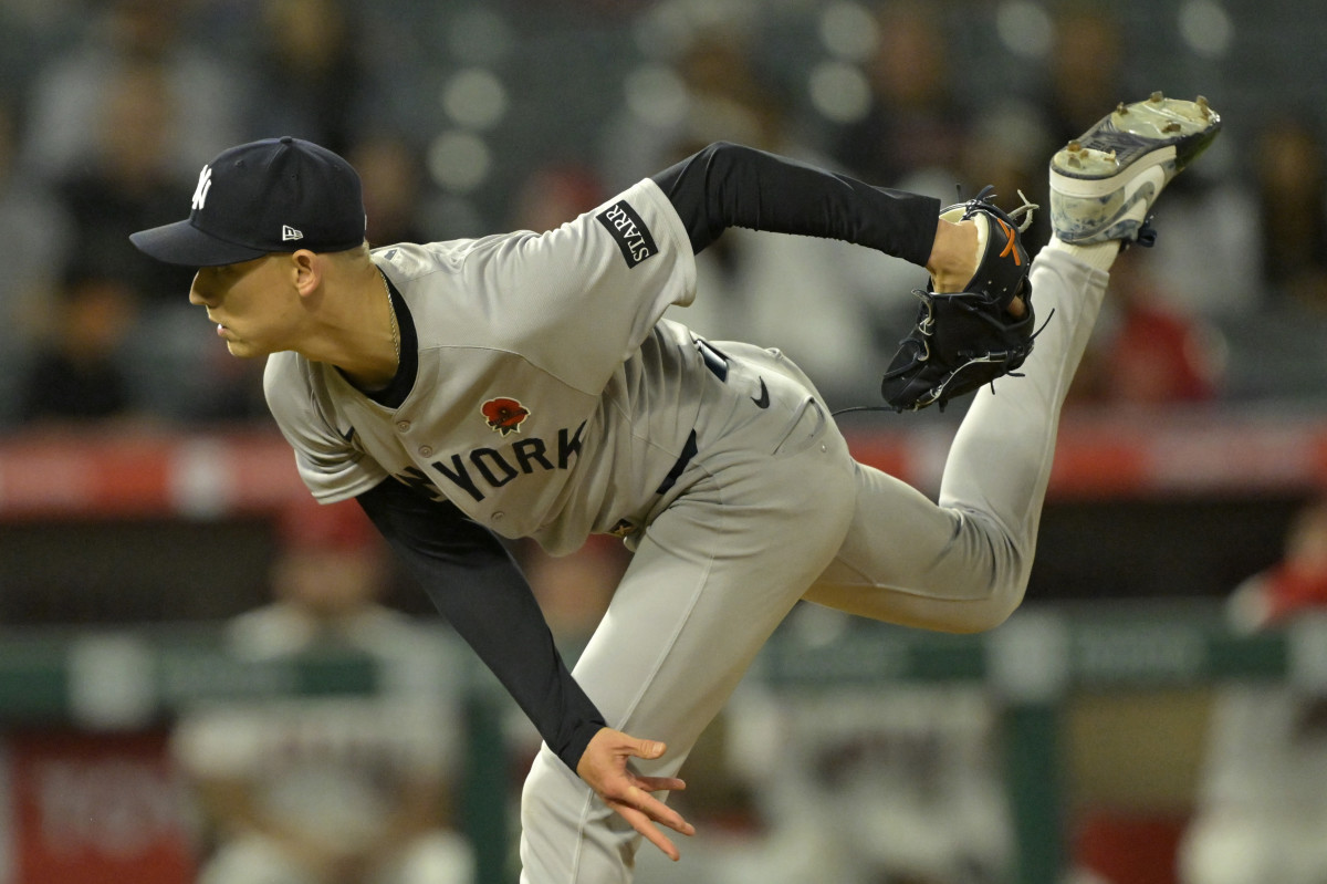 Yankees injury update on Luke Weaver.
