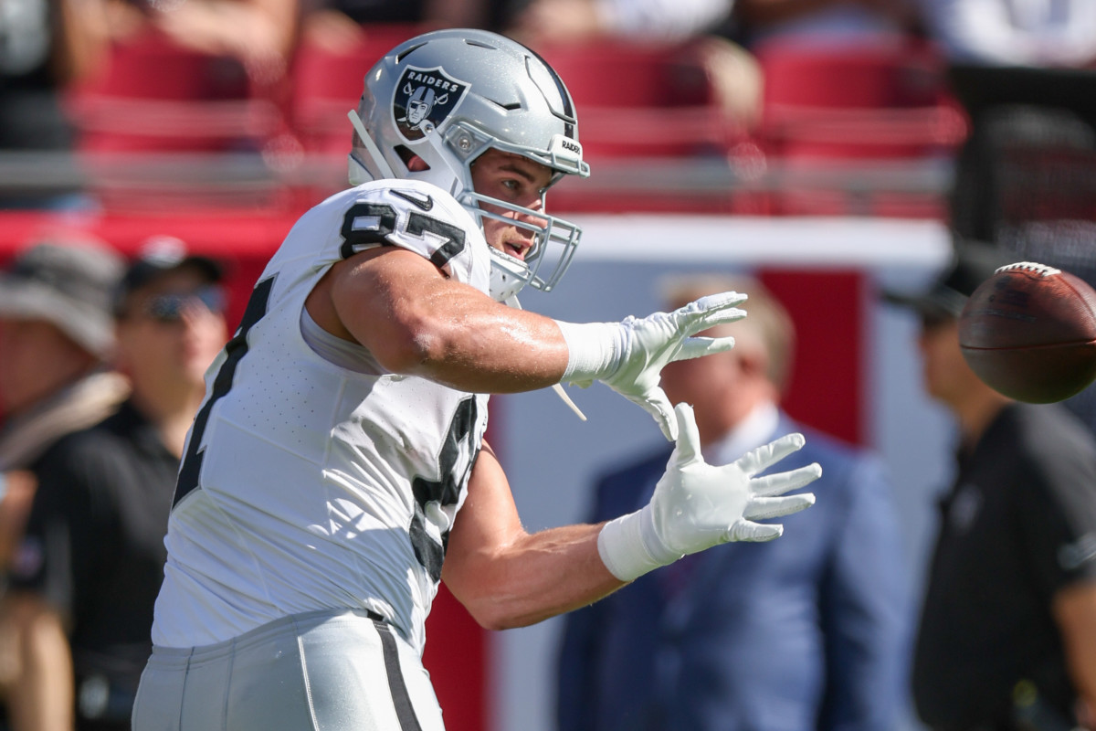 Insider Provides Michael Mayer Update Amid Raiders Trade Rumors - Athlon Sports