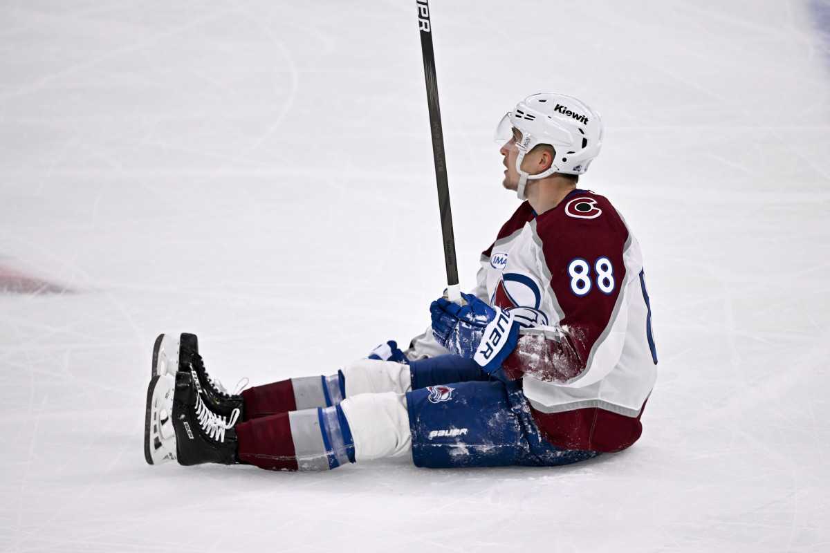 NHL Insider Reveals Avs' Martin Necas Situation Entering Contract Year - Athlon Sports