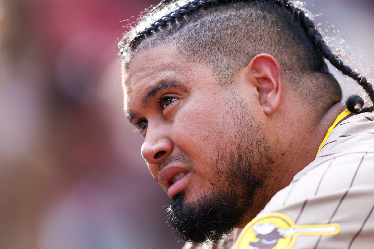 Padres Make Concerning Luis Arráez Injury Announcement After Giants Loss - Athlon Sports
