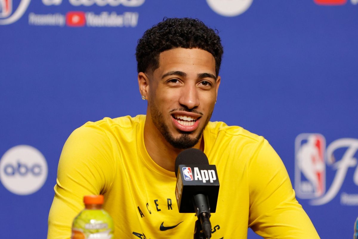 Pacers&#39; Tyrese Haliburton Doubles Down on Favorite NBA Team Growing Up