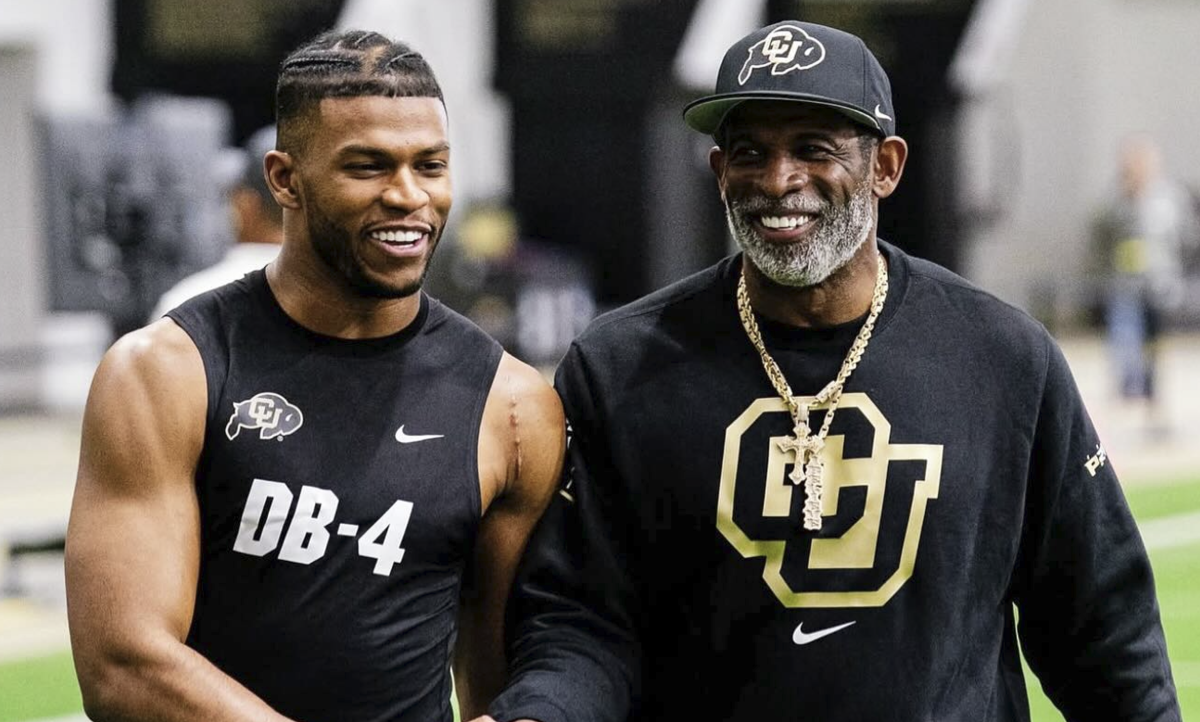 Shilo Sanders Turns Heads With Apple Watch Drop for Colorado Players - Athlon Sports