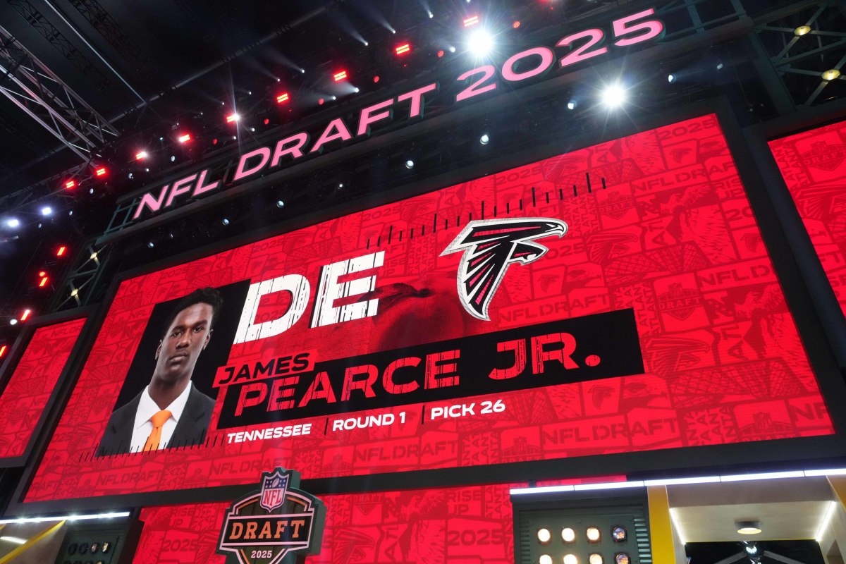 Aggressive Defensive Draft For The Falcons Could Result In One Particular Rookie Getting DROY - Athlon Sports
