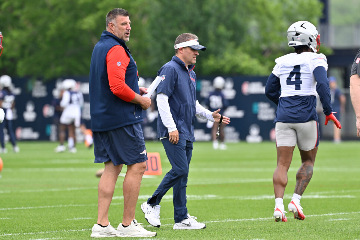 An Identity Emerges for Mike Vrabel's Patriots - Athlon Sports