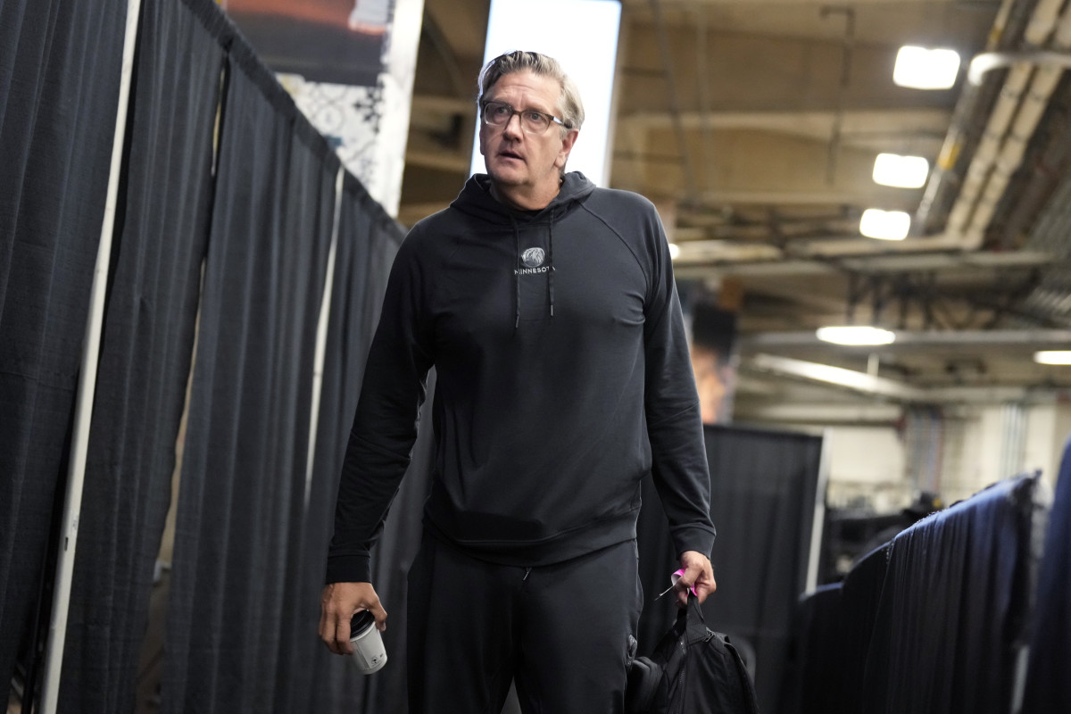 The Timberwolves Firmly Commit To Head Coach Chris Finch By Denying The Knicks - Athlon Sports