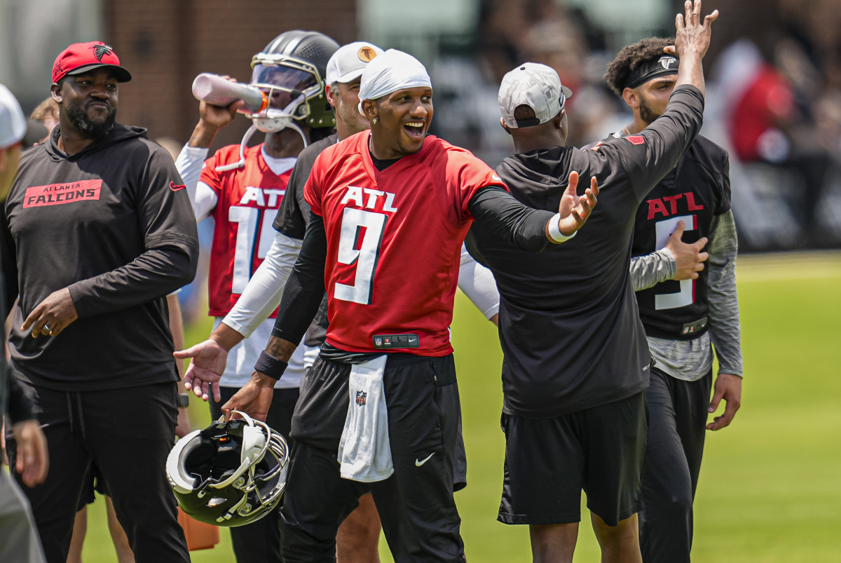 Falcons QB Michael Penix Jr. reacts to a play during 2025 mandatory mini-camp. Dale Zanine-Imagn Images