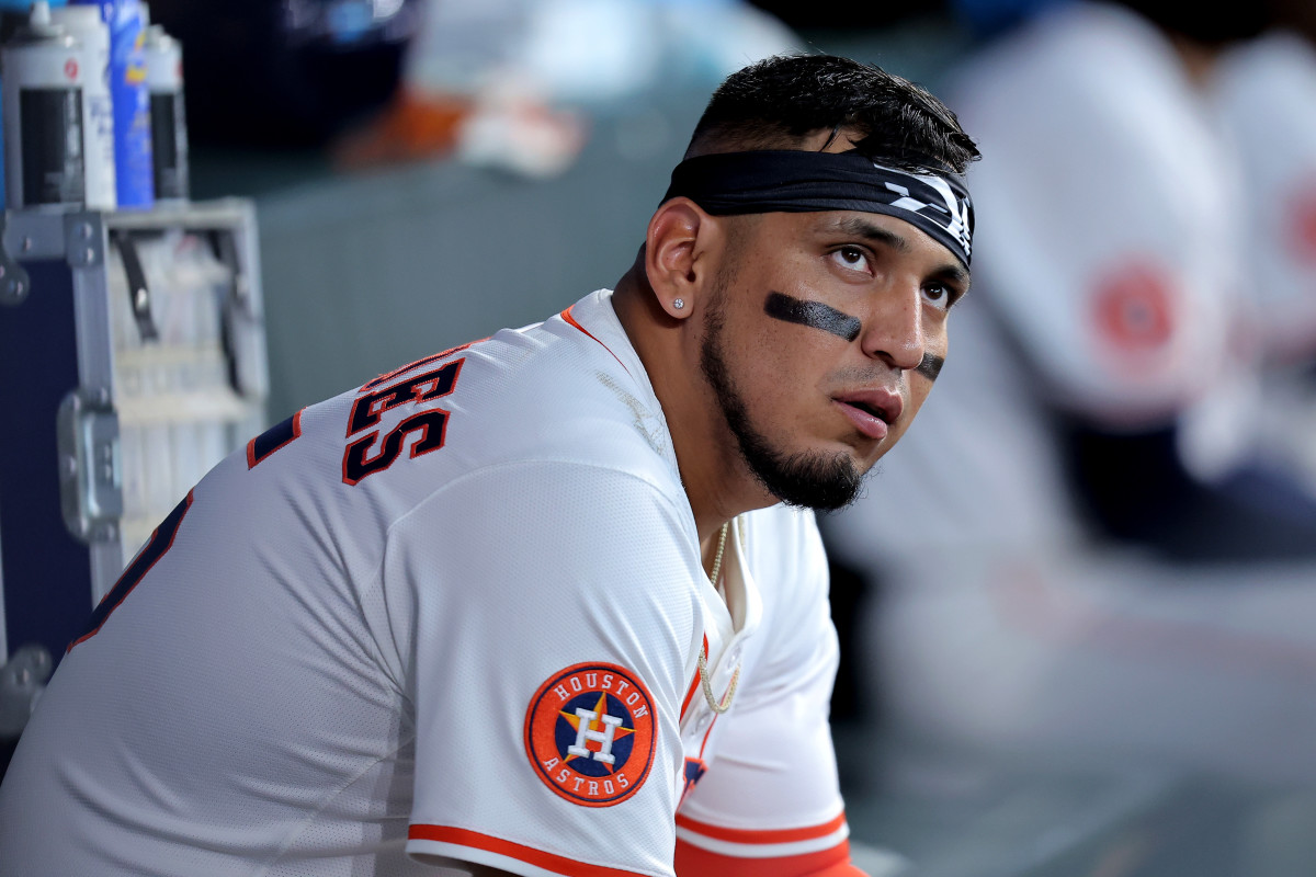 Astros Announce Isaac Paredes News After Leaving White Sox Game - Athlon Sports