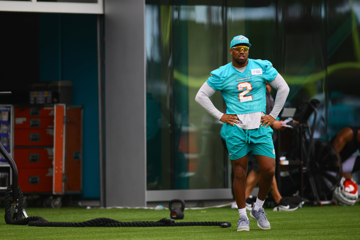 Dolphins' Bradley Chubb's Contract Named One of NFL's Worst - Athlon Sports