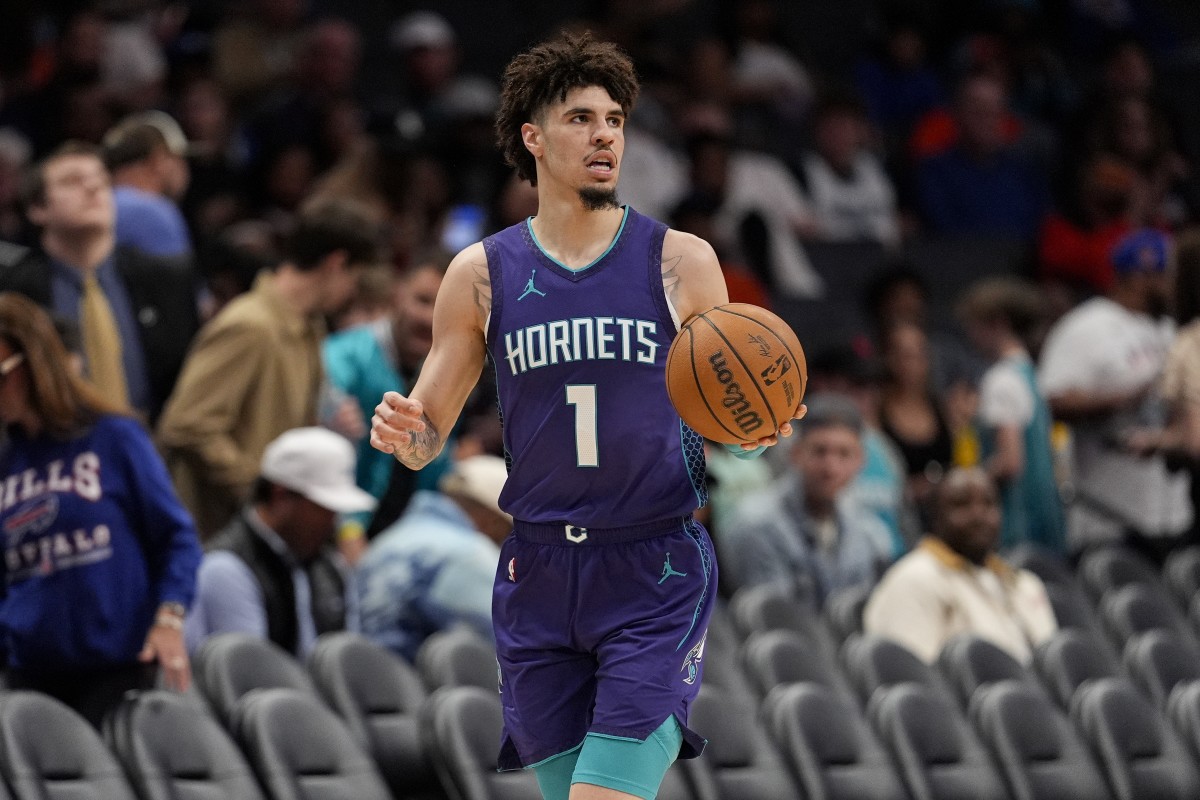 Stuck in the Middle with Melo: Are the Hornets in One of the Worst Roster Situations? - Athlon Sports