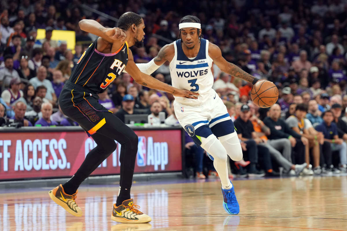 Jaden McDaniels Continues To Be Off-Limits In A Potential Kevin Durant Trade - Athlon Sports
