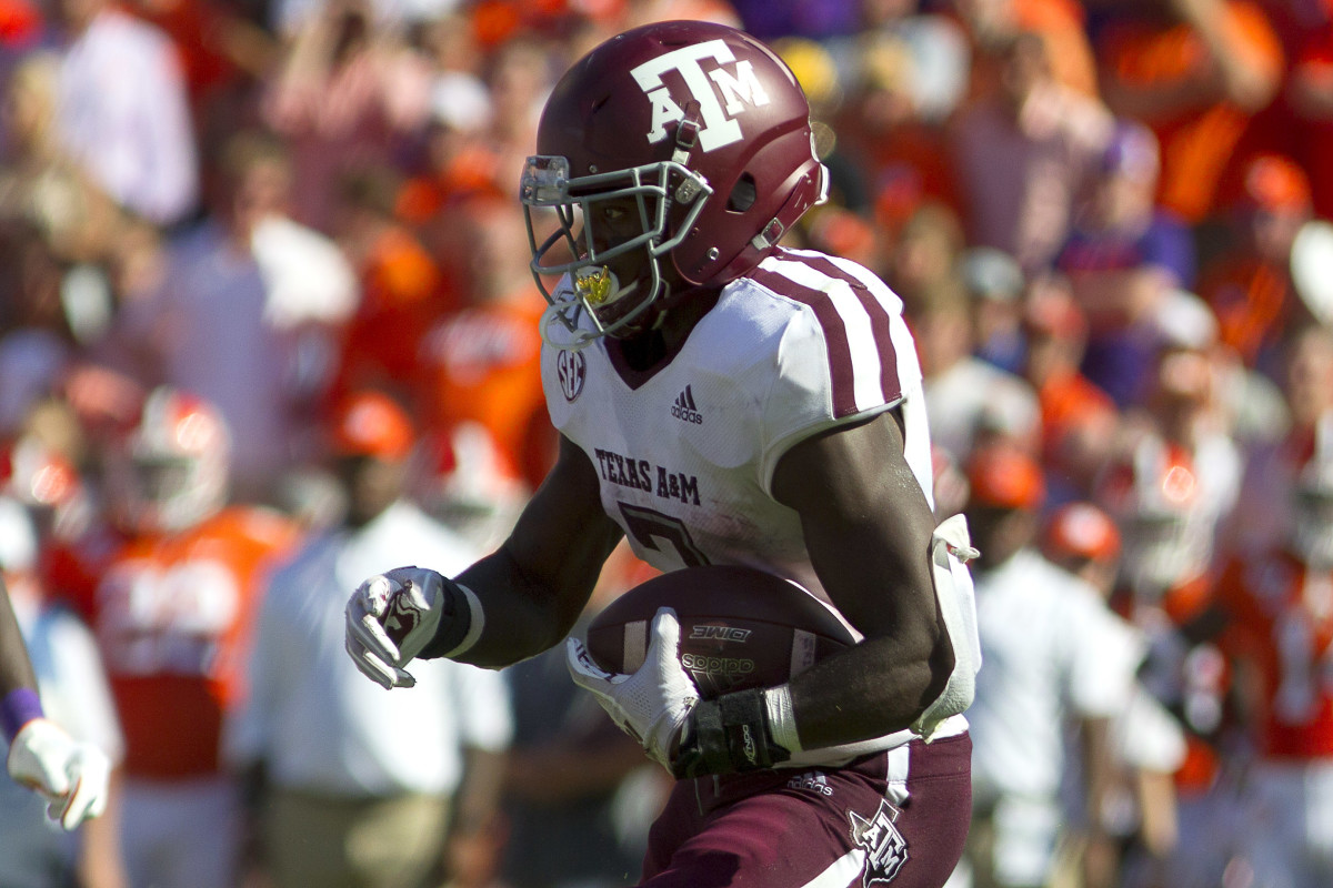 Ex-Aggies RB Earns Another Chance at NFL With Falcons - Athlon Sports