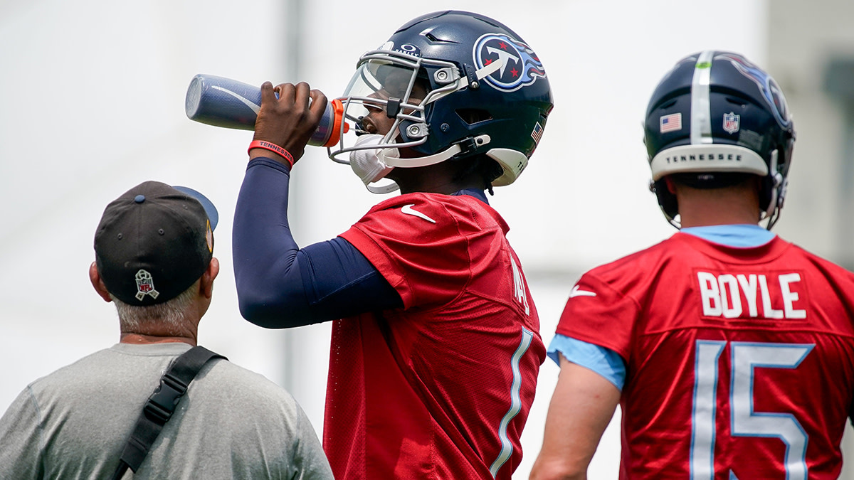 Anonymous Exec Says Cam Ward Made Titans Decision Easy - Athlon Sports