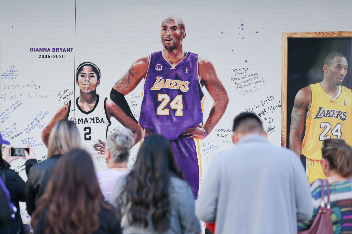 Kobe Bryant mural in Sacramento.
